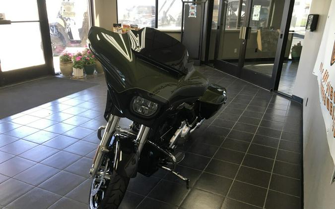 Street Glide®