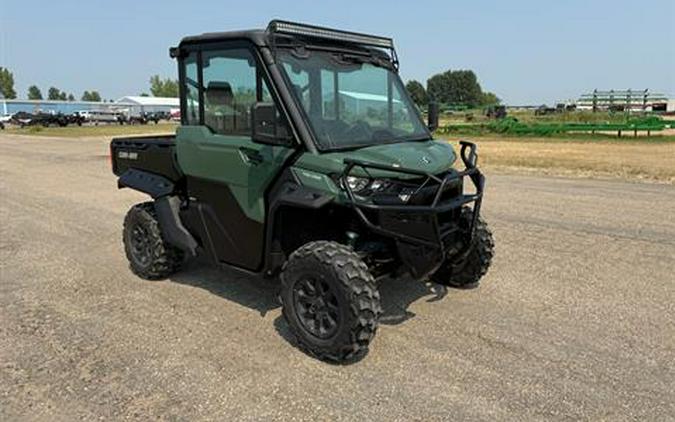 2024 Can-Am Defender DPS CAB