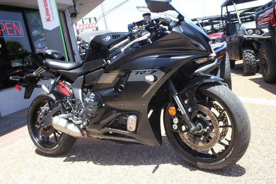2025 Yamaha YZF-R7