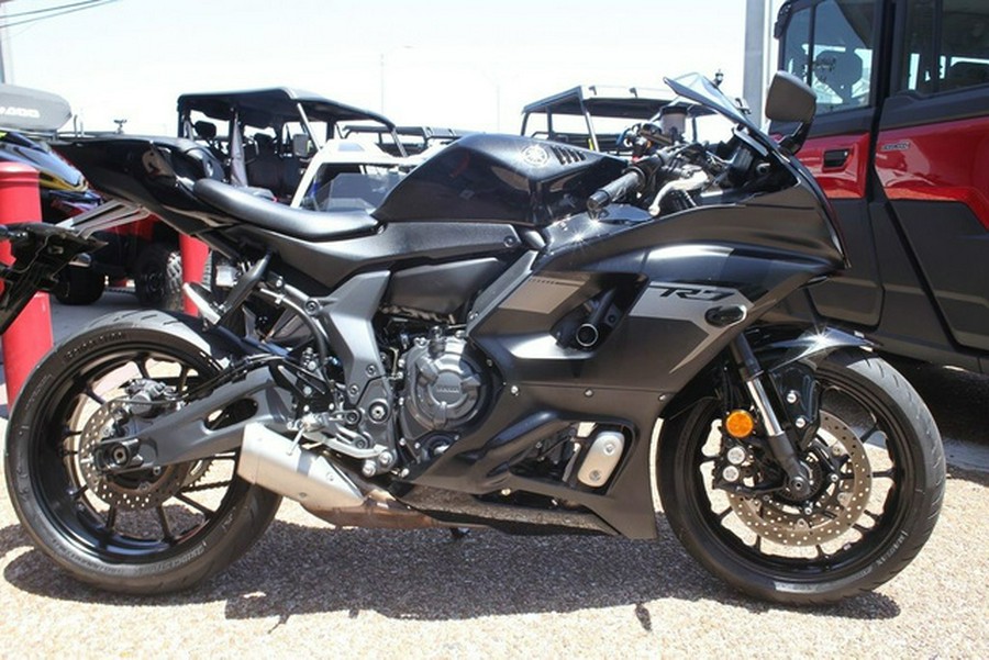 2025 Yamaha YZF-R7