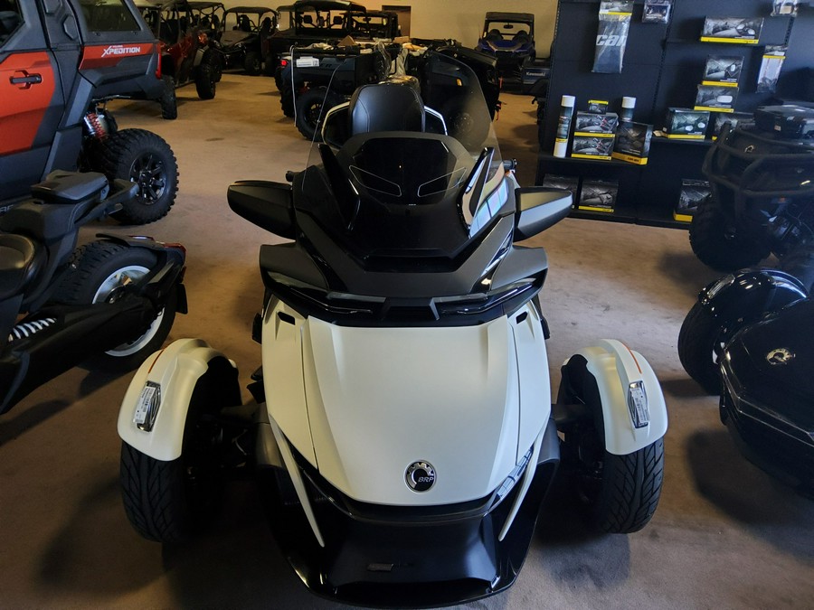 2024 Can-Am™ Spyder RT Sea-To-Sky