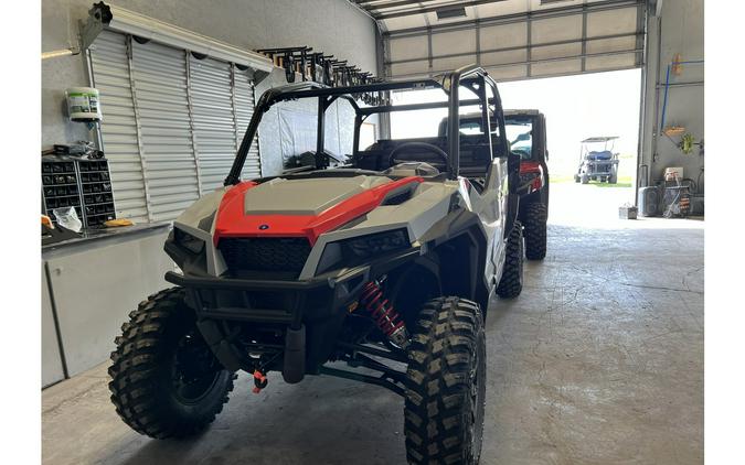 2025 Polaris Industries GENERAL XP 4 1000 SPORT