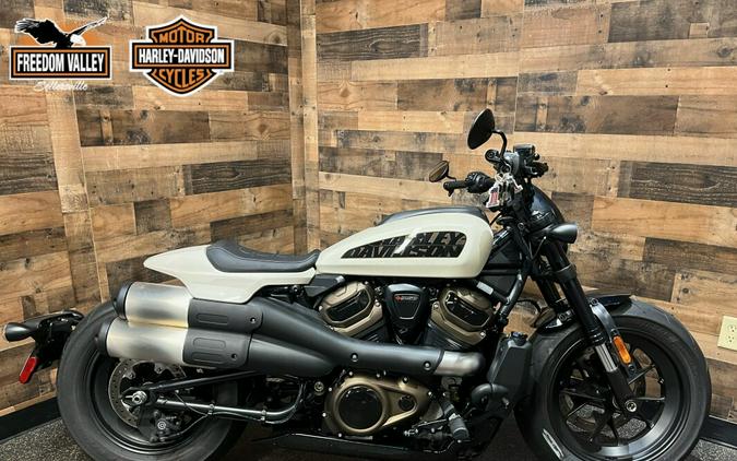 2023 Harley-Davidson® Sportster® S White Sand Pearl RH1250S