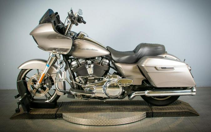 2017 Harley-Davidson Road Glide Billet Silver
