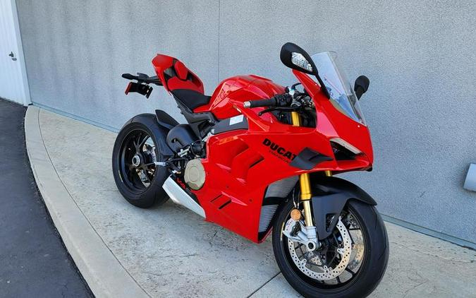 2023 Ducati Panigale V4 and V4 S First Look [7 Fast Facts]