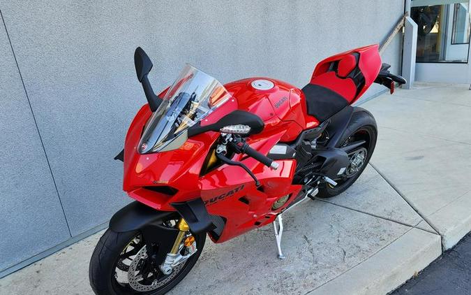 2024 Ducati Panigale V4 S Red