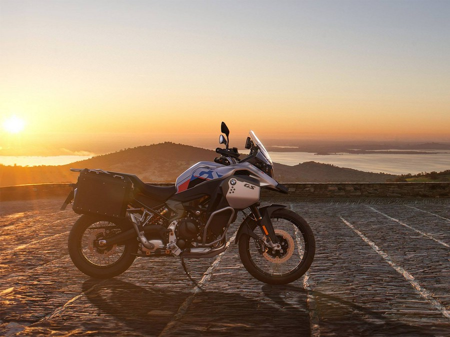 2024 BMW F 900 GS Adventure