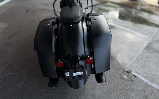 2025 Indian Motorcycle® Chieftain® Dark Horse® w/PowerBand Audio Black Smoke