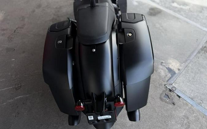 2025 Indian Motorcycle® Chieftain® Dark Horse® w/PowerBand Audio Black Smoke