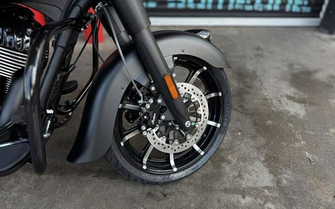 2025 Indian Motorcycle® Chieftain® Dark Horse® w/PowerBand Audio Black Smoke