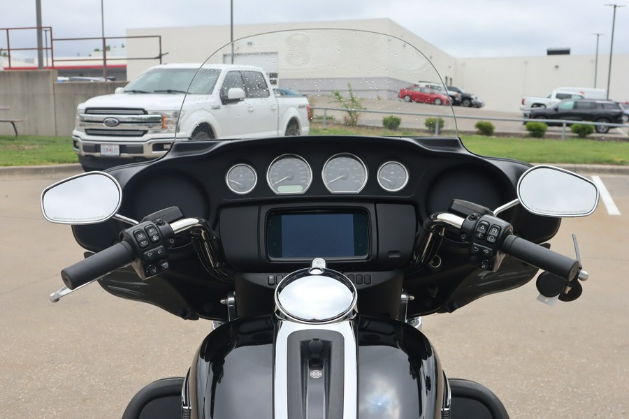 2019 Harley-Davidson Tri Glide Ultra FLHTCUTG