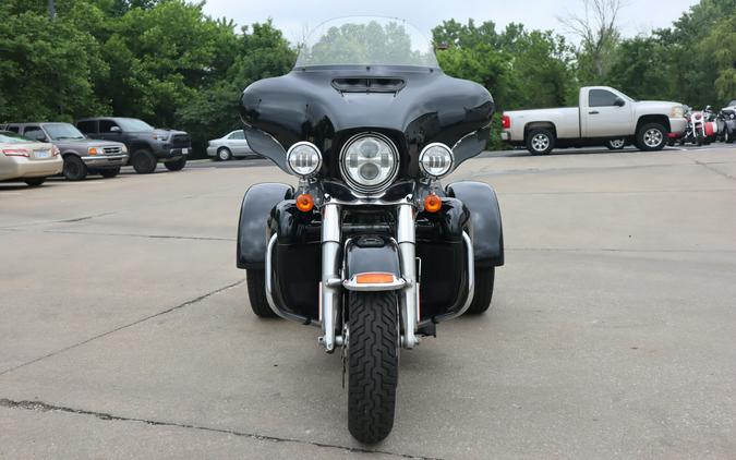 2019 Harley-Davidson Tri Glide Ultra FLHTCUTG