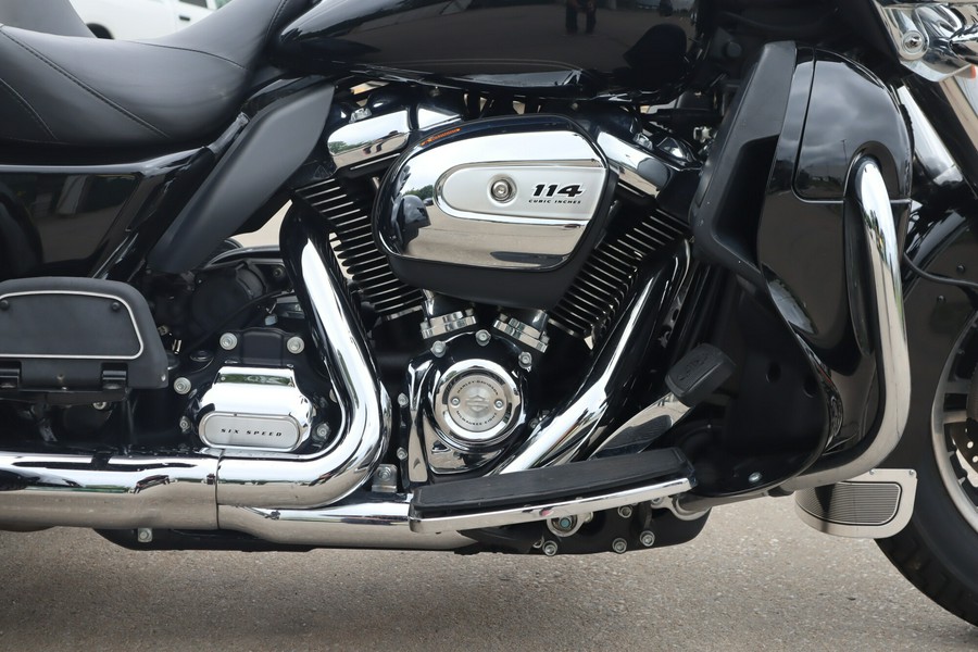 2019 Harley-Davidson Tri Glide Ultra FLHTCUTG