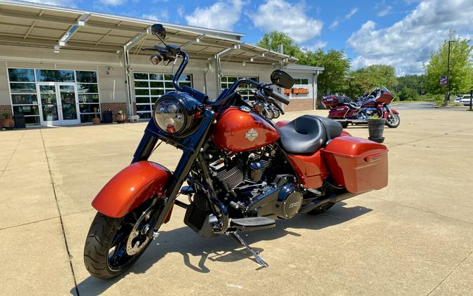 2025 Harley-Davidson® Road King® Special Whiskey Fire