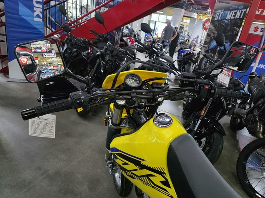 2027 Suzuki DR650SEM7