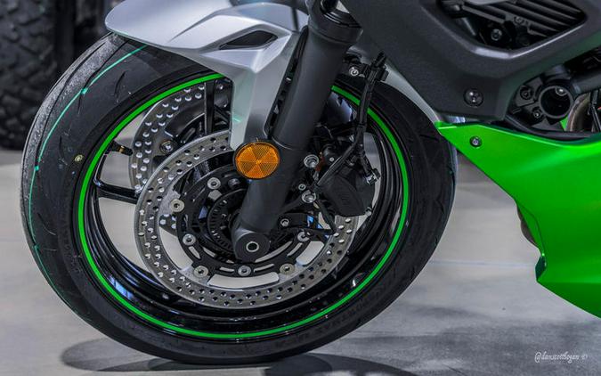 2024 Kawasaki Z7 Hybrid ABS