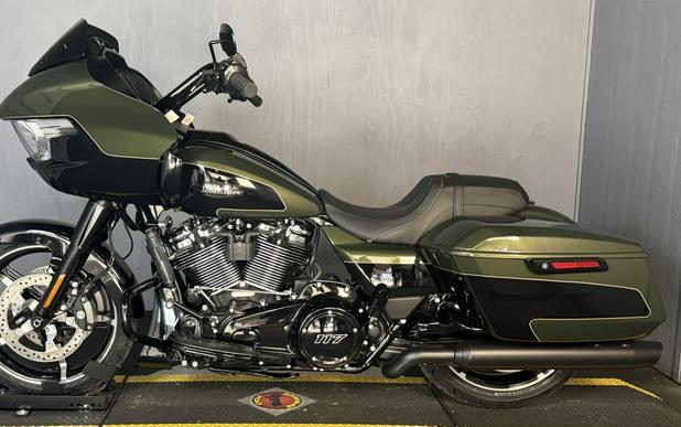 2026 Harley-Davidson® Road Glide® FLTRX OLIV STL MTL/BLK W/ PINSTRI