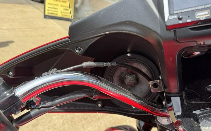 2015 Yamaha V Star 1300 Deluxe Rapid Red