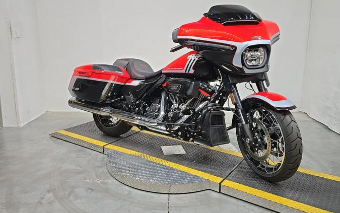 FLHXSE 2024 CVO™ Street Glide®