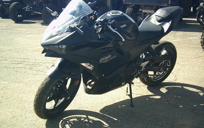 2026 KAWASAKI NINJA 500