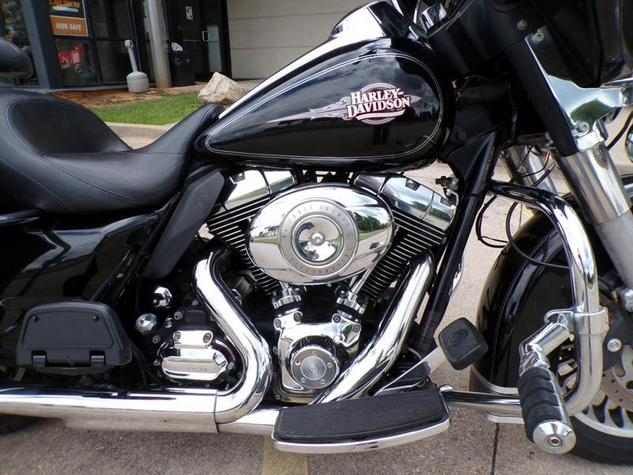 2011 Harley-Davidson® FLHTC - Electra Glide® Classic