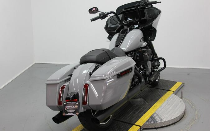 2025 Harley-Davidson® Road Glide® Billiard Gray - Black Finish