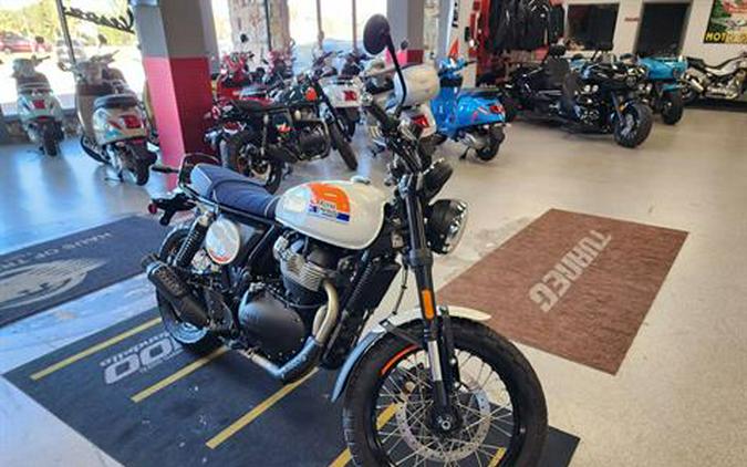 2025 Royal Enfield BEAR 650