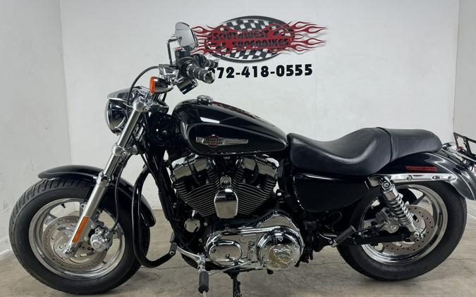 2012 Harley-Davidson® XL1200C - Sportster® 1200 Custom