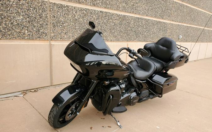 2021 Harley-Davidson Road Glide Limited Vivid Black