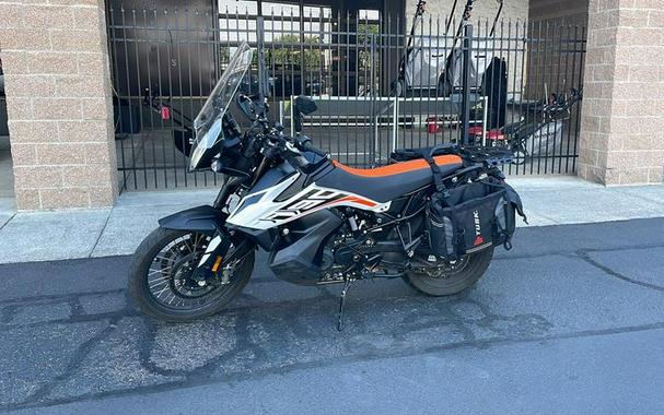 2019 KTM 790 Adventure