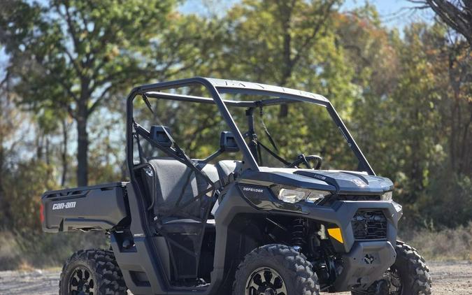 2026 Can-Am® Defender DPS HD9 Stealth Black