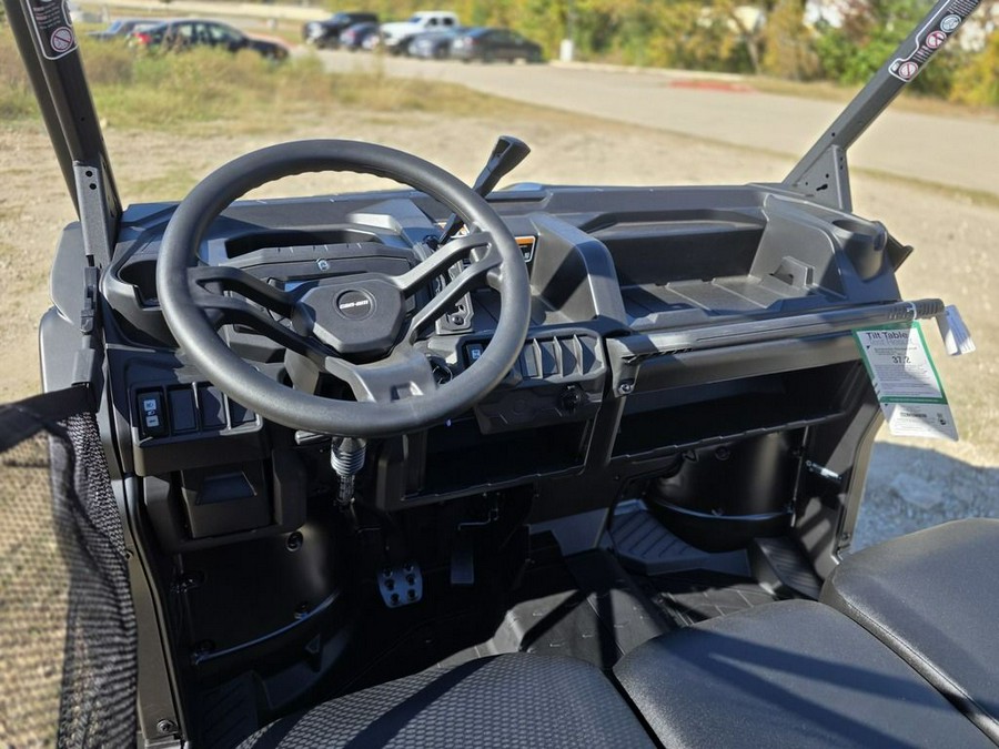 2026 Can-Am® Defender DPS HD9 Stealth Black