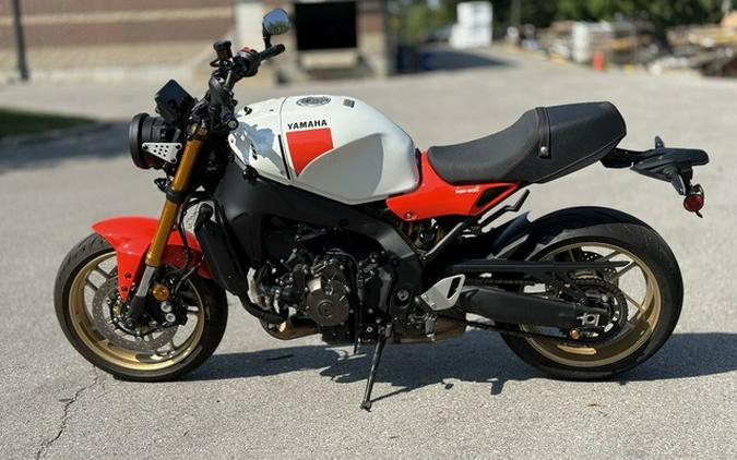 2025 Yamaha XSR 900