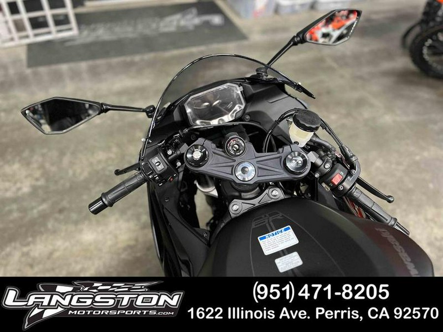 2024 Kawasaki Ninja® ZX™-6R ABS Metallic Flat Spark Black/Ebony