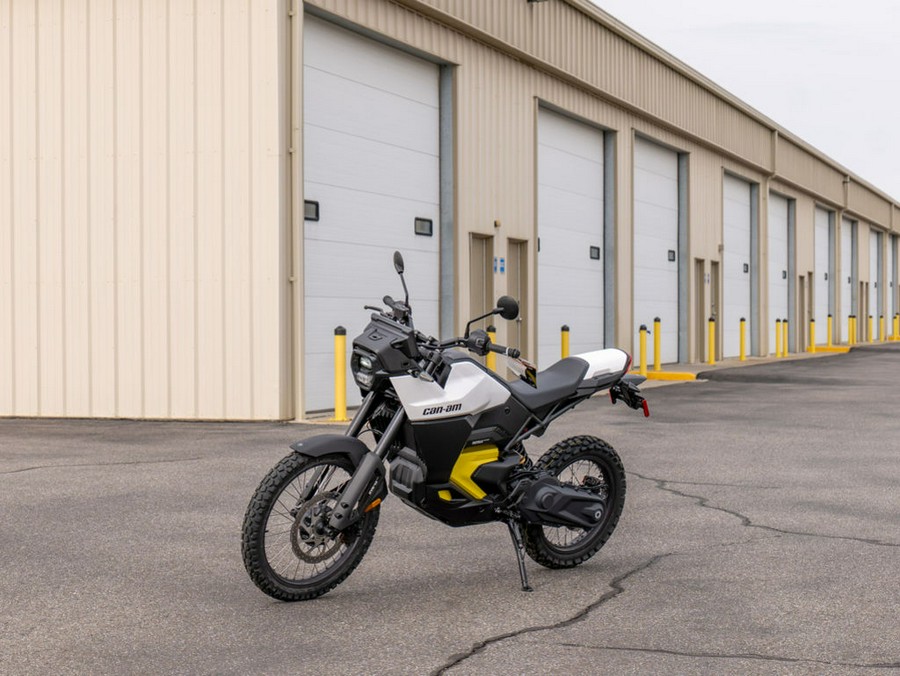 2025 Can-Am Origin® Base