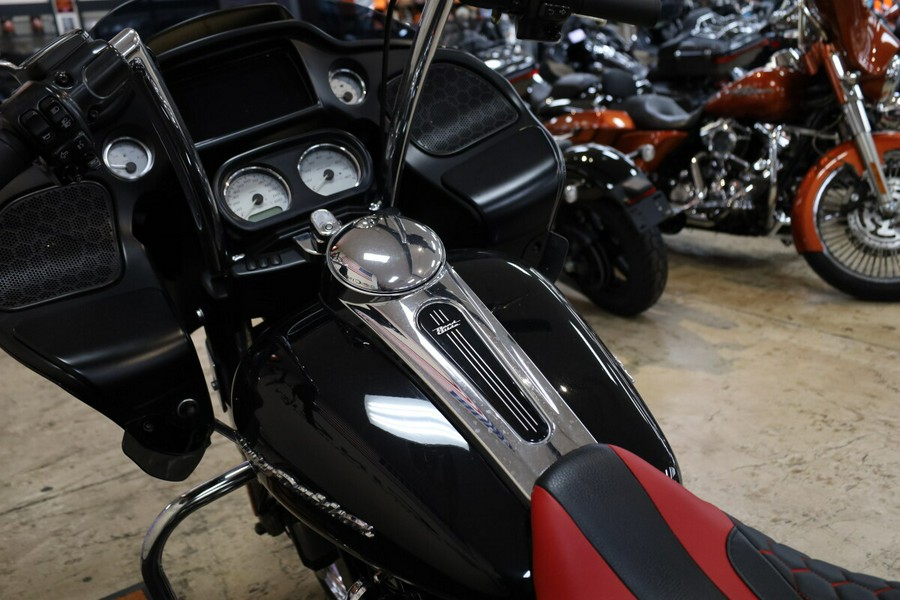 FLTRX 2019 Road Glide®