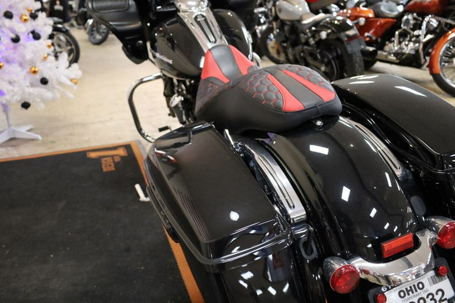 FLTRX 2019 Road Glide®