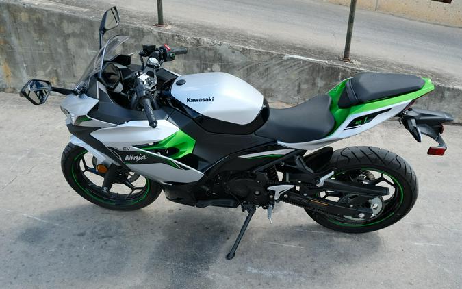 2024 KAWASAKI NINJA E-1 ABS