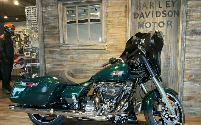 Harley-Davidson® Street Glide® 2024 FLHX T20-24 ALPINE GREEN