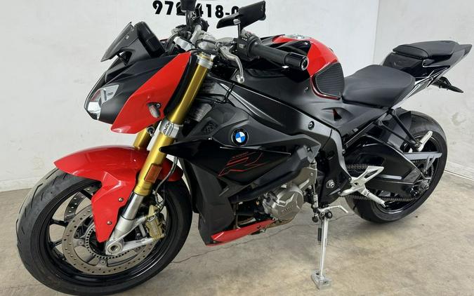 2018 BMW S 1000 R Light WT / Lupin BL Metallic / Racing RD