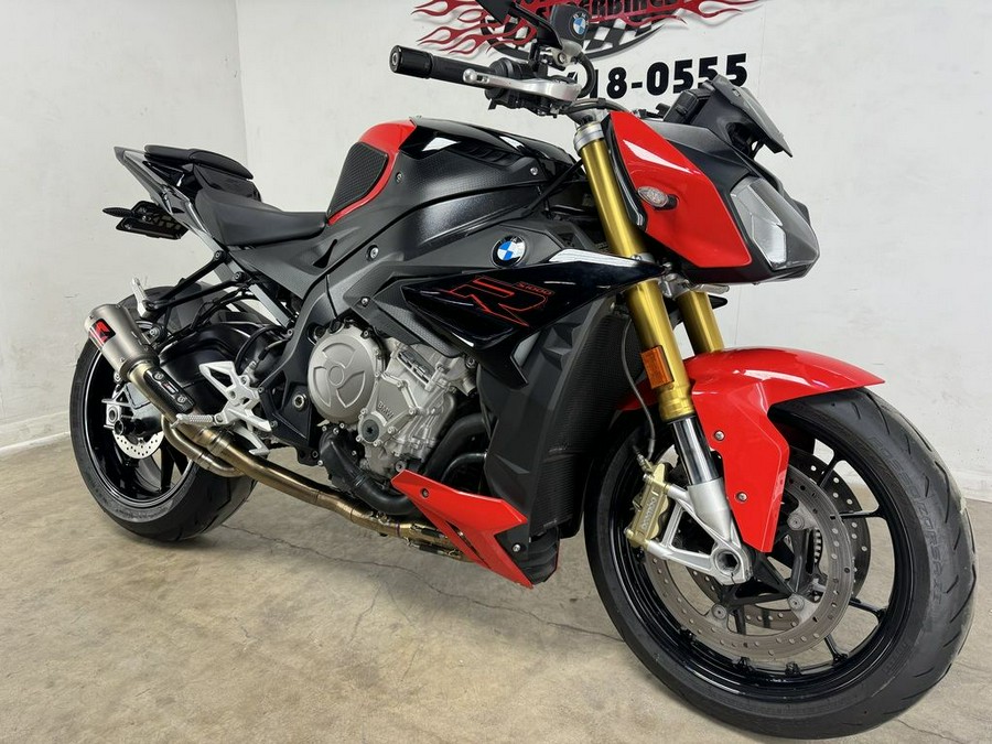 2018 BMW S 1000 R Light WT / Lupin BL Metallic / Racing RD