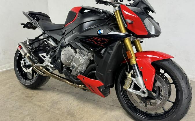 2018 BMW S 1000 R Light WT / Lupin BL Metallic / Racing RD