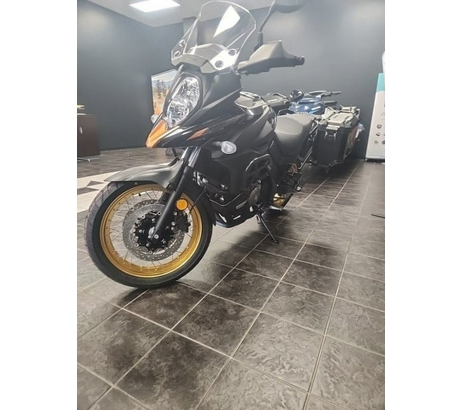 2025 Suzuki V-Strom 650XT Adventure