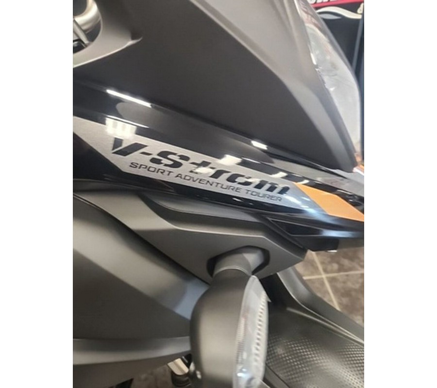 2025 Suzuki V-Strom 650XT Adventure