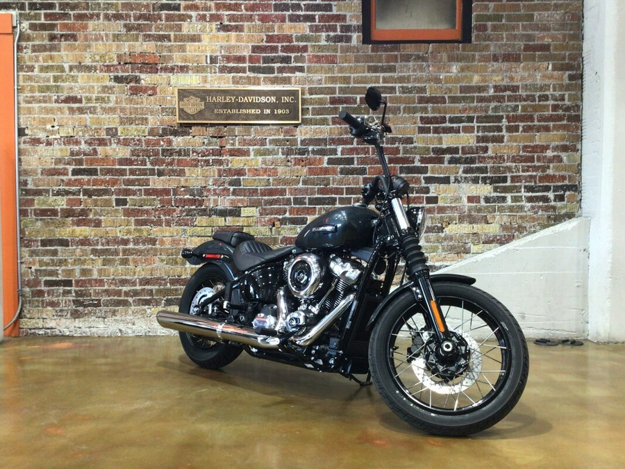 FXBB 2025 Street Bob