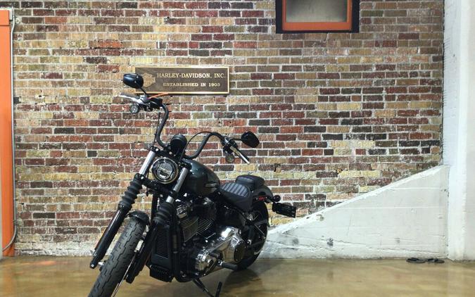 FXBB 2025 Street Bob