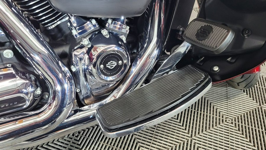 2017 Harley Davidson Fltru Road Glide ULT