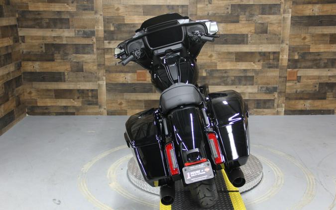 2025 Harley-Davidson® Street Glide® Vivid Black - Black Finish