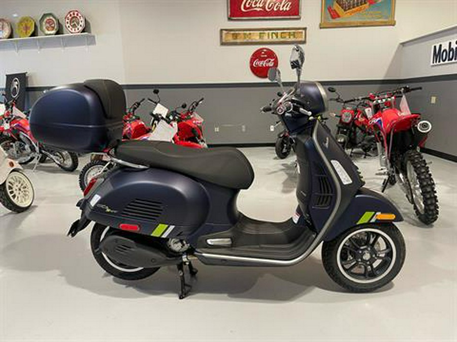 2024 Vespa GTS Super 300 Tech