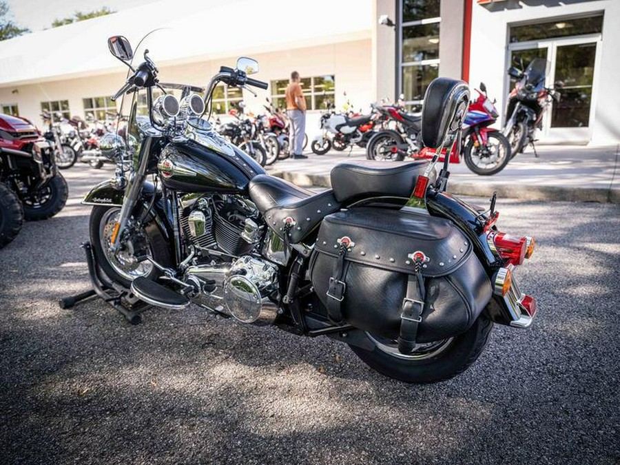 2017 Harley-Davidson® FLSTC - Heritage Softail® Classic